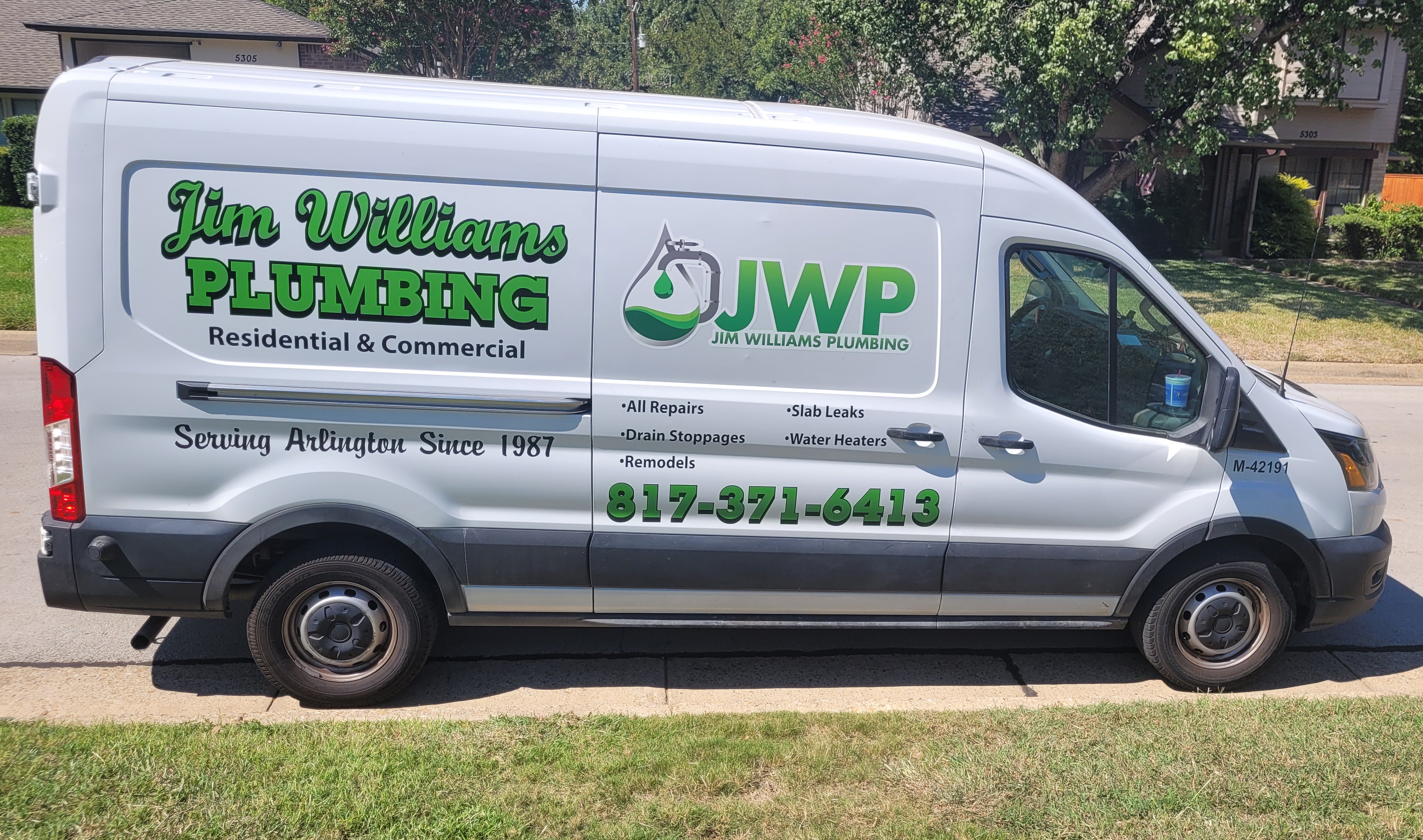 Jim Williams Plumbing service van in Arlington, TX